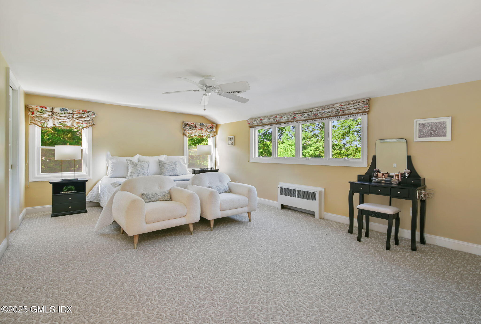 7 Pleasant View Place Old Greenwich, CT 06870 - Photo 13 of 22 a living room with furniture and a large window