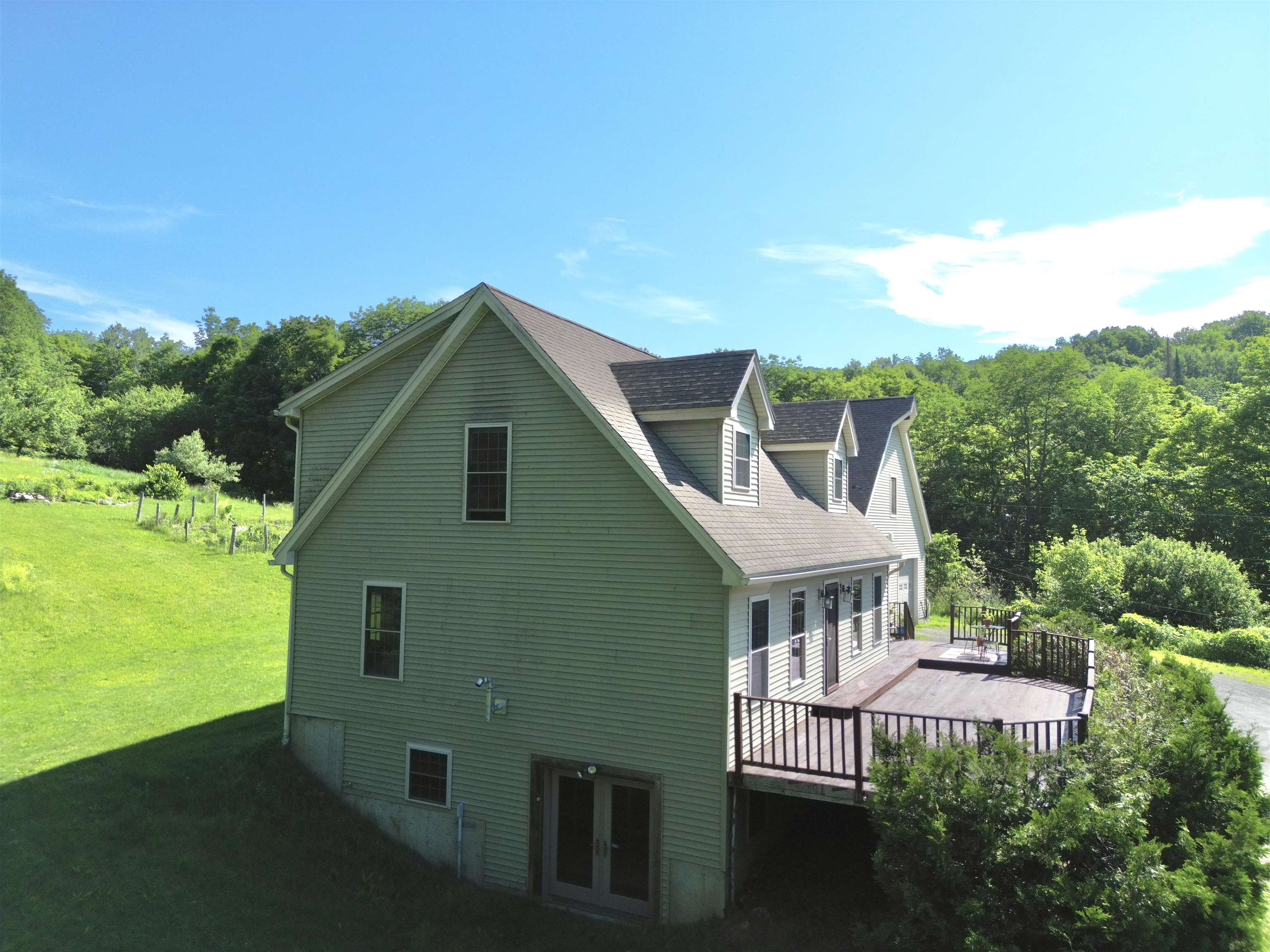 527 Mud Hollow Road Kirby, VT 05824 - Photo 3 of 33