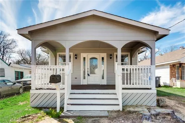 $1,890 | 4027 Puget Street, Dallas, TX 75212
