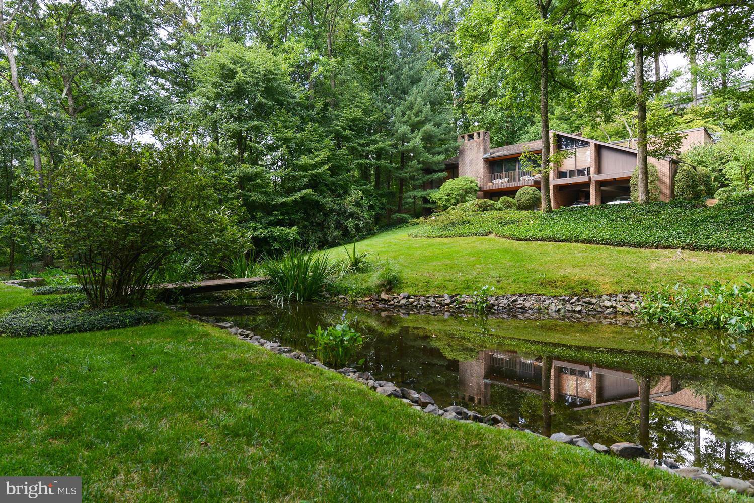 7512 Fort Hunt Road Alexandria, VA 22307 - Photo 14 of 16 Foot Bridge over Pond