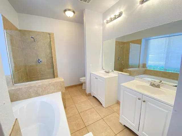 $2,495 | 4150 Briar Hill Drive, Grand Prairie, TX 75052