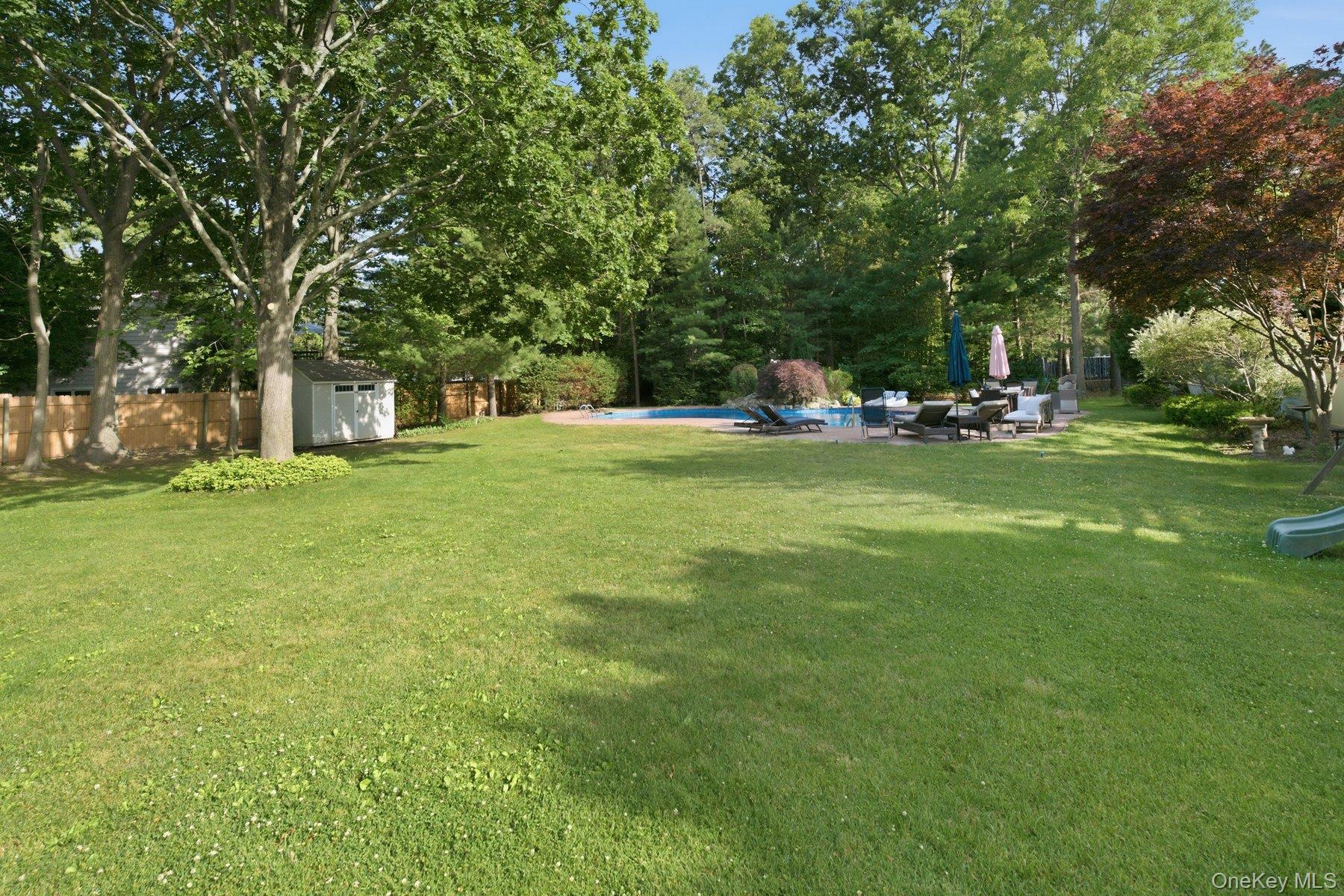 830 Terry Road Hauppauge, NY 11788 - Photo 7 of 27