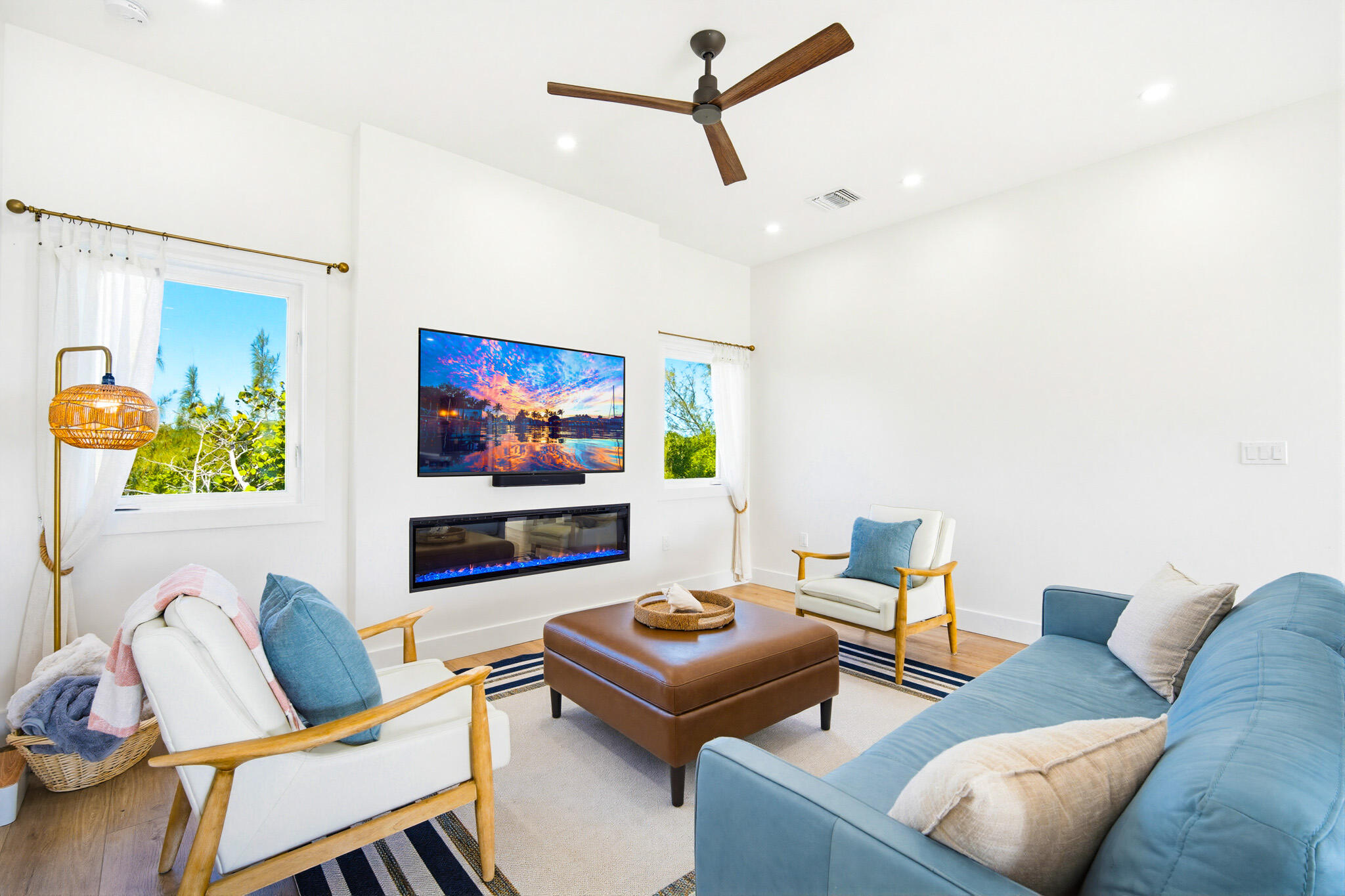 16200 Old State Road, Unit 4A Sugarloaf, FL 33042 - Photo 24 of 61 Living Room