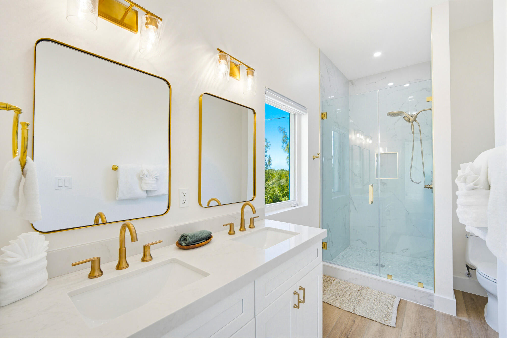 16200 Old State Road, Unit 4A Sugarloaf, FL 33042 - Photo 27 of 61 Primary Bathroom