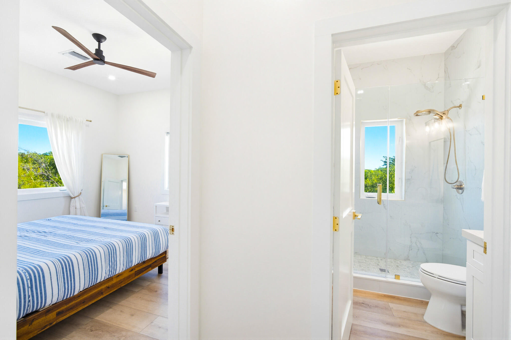 16200 Old State Road, Unit 4A Sugarloaf, FL 33042 - Photo 30 of 61 Guest Full Bathroom & Bedroom #1