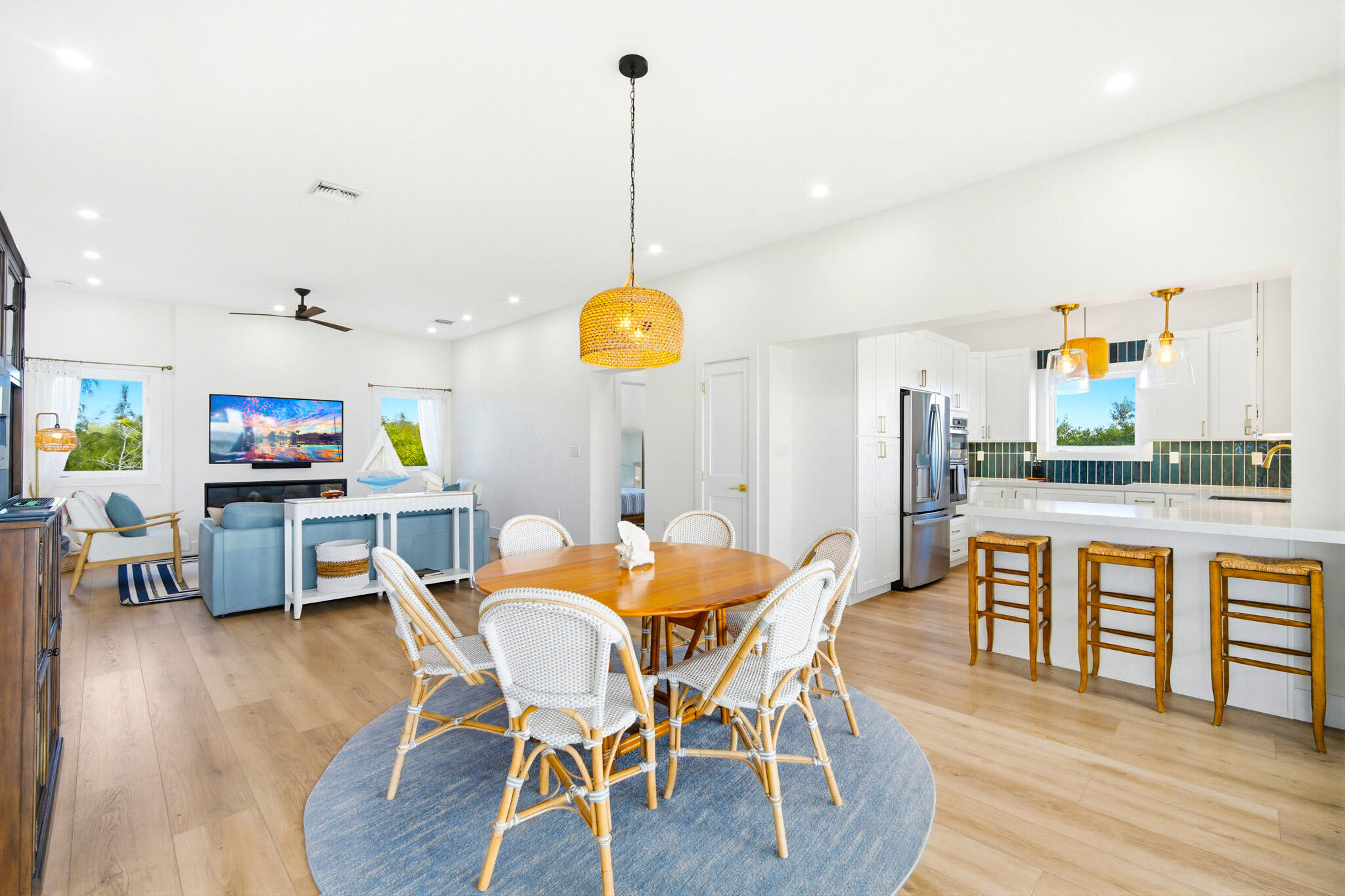 16200 Old State Road, Unit 4A Sugarloaf, FL 33042 - Photo 7 of 61 Open Concept Living Area