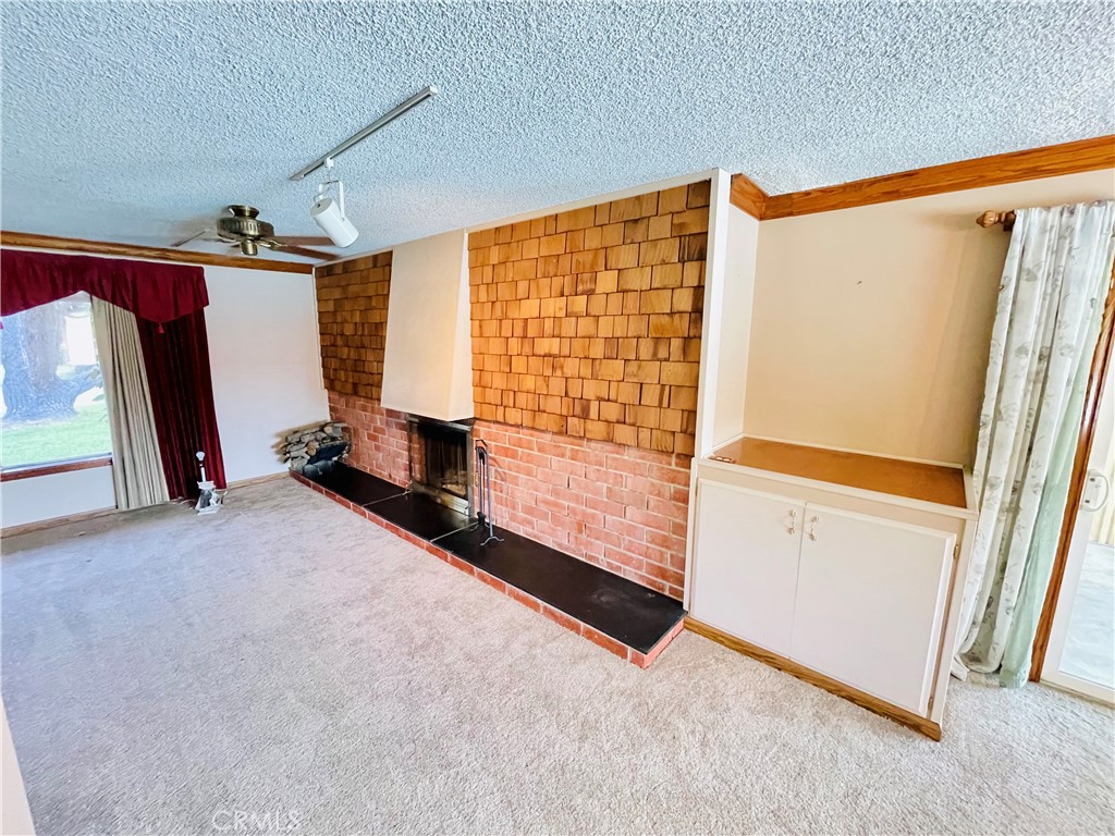 5875 Olive Avenue Rialto, CA 92377 - Photo 24 of 54 a view of room with window