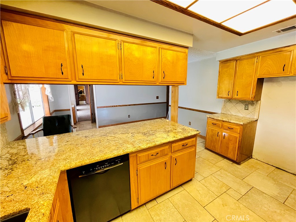 5875 Olive Avenue Rialto, CA 92377 - Photo 28 of 54