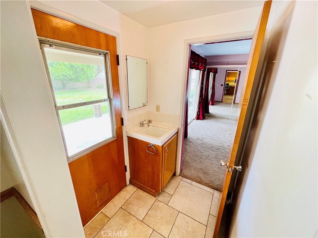 5875 Olive Avenue Rialto, CA 92377 - Photo 30 of 54