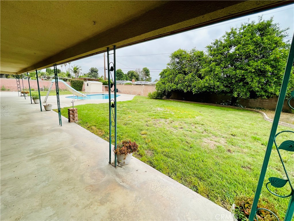 5875 Olive Avenue Rialto, CA 92377 - Photo 46 of 54 a view of a back yard