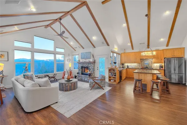 $1,325,000 | 27431 Alpen Drive, Lake Arrowhead, CA 92352