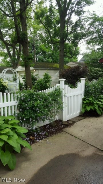 2971 Coleridge Road Cleveland, OH 44118 - Photo 23 of 23