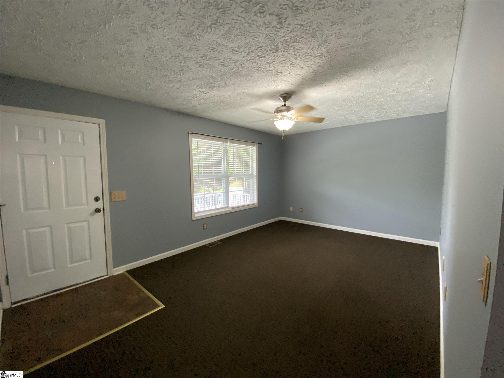 400 Rosemary Lane Fountain Inn, SC 29644 - Photo 3 of 12 Gallery Image 3