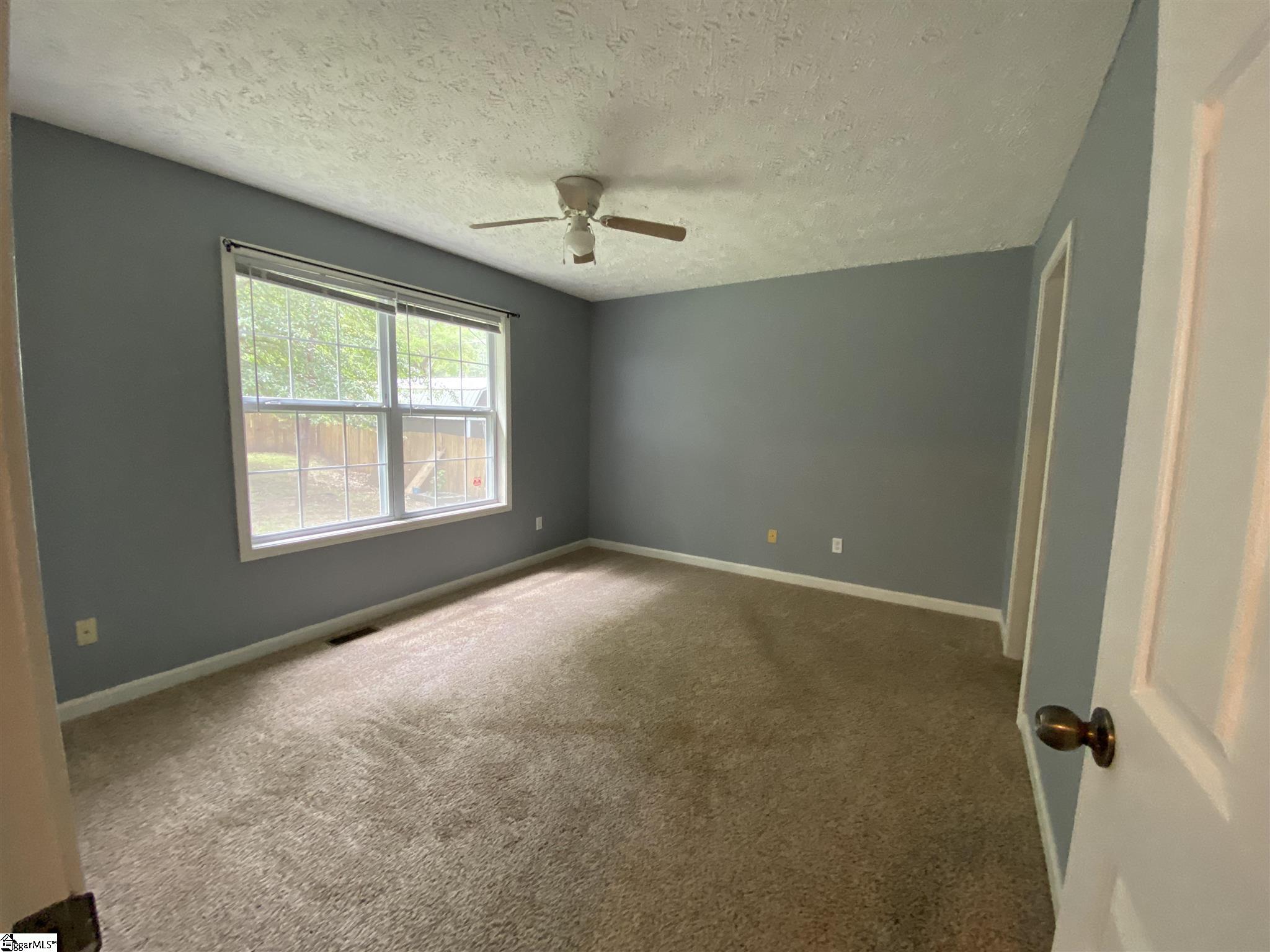 400 Rosemary Lane Fountain Inn, SC 29644 - Photo 4 of 12 Gallery Image 4