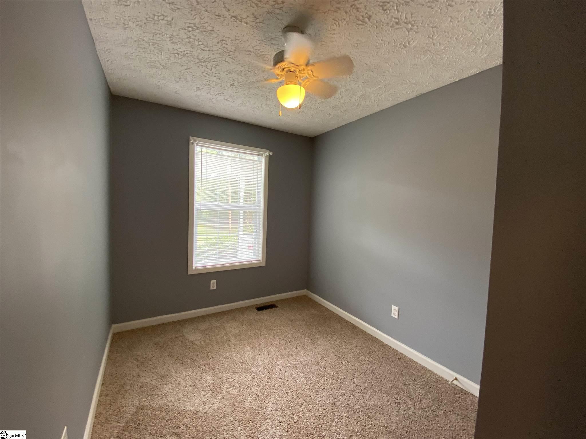 400 Rosemary Lane Fountain Inn, SC 29644 - Photo 6 of 12 Gallery Image 6