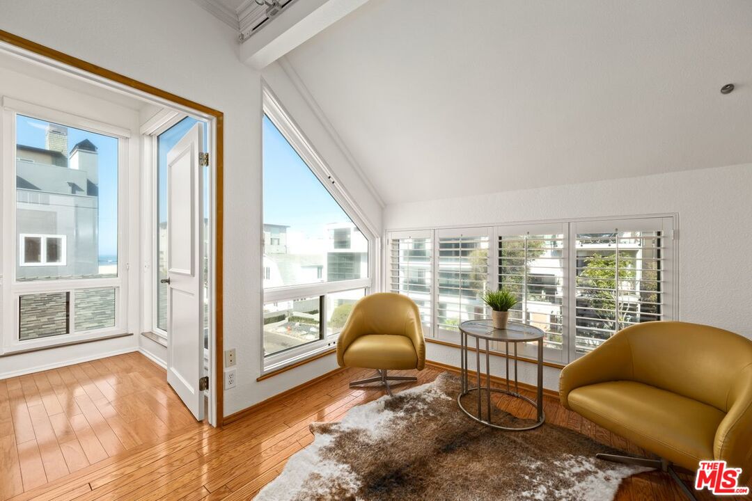 30 Quarterdeck Street, Unit 1 Marina del Rey, CA 90292 - Photo 23 of 37