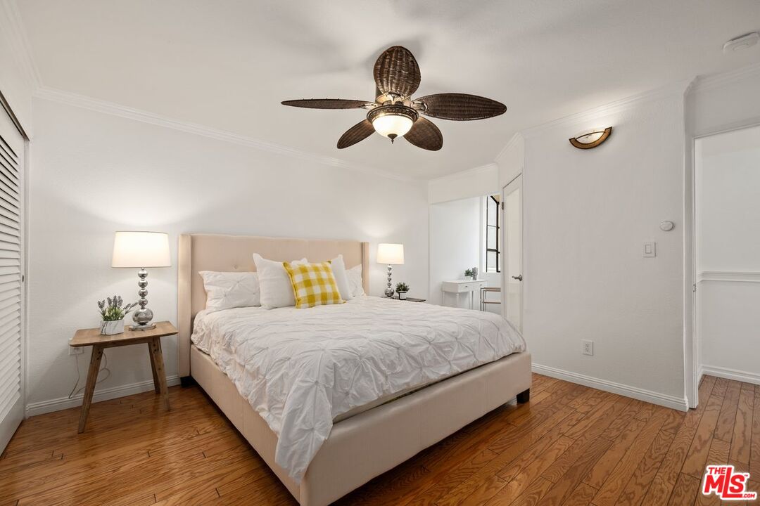 30 Quarterdeck Street, Unit 1 Marina del Rey, CA 90292 - Photo 9 of 37