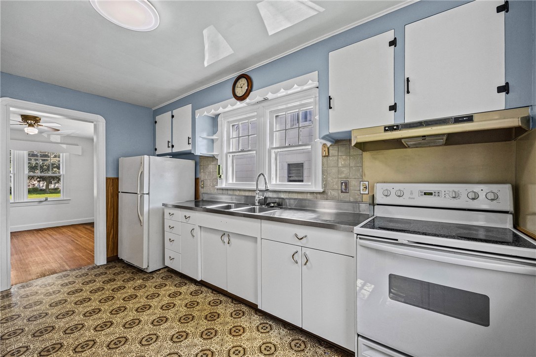 283 Stone Road Greece, NY 14616 - Photo 19 of 40