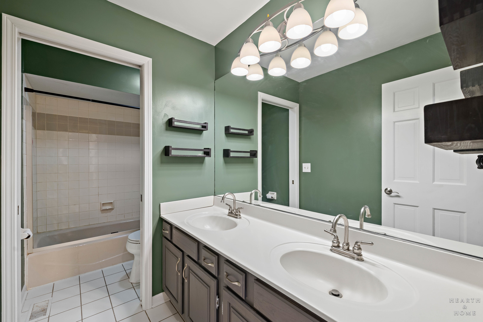 657 Old Westbury Road Crystal Lake, IL 60012 - Photo 31 of 50