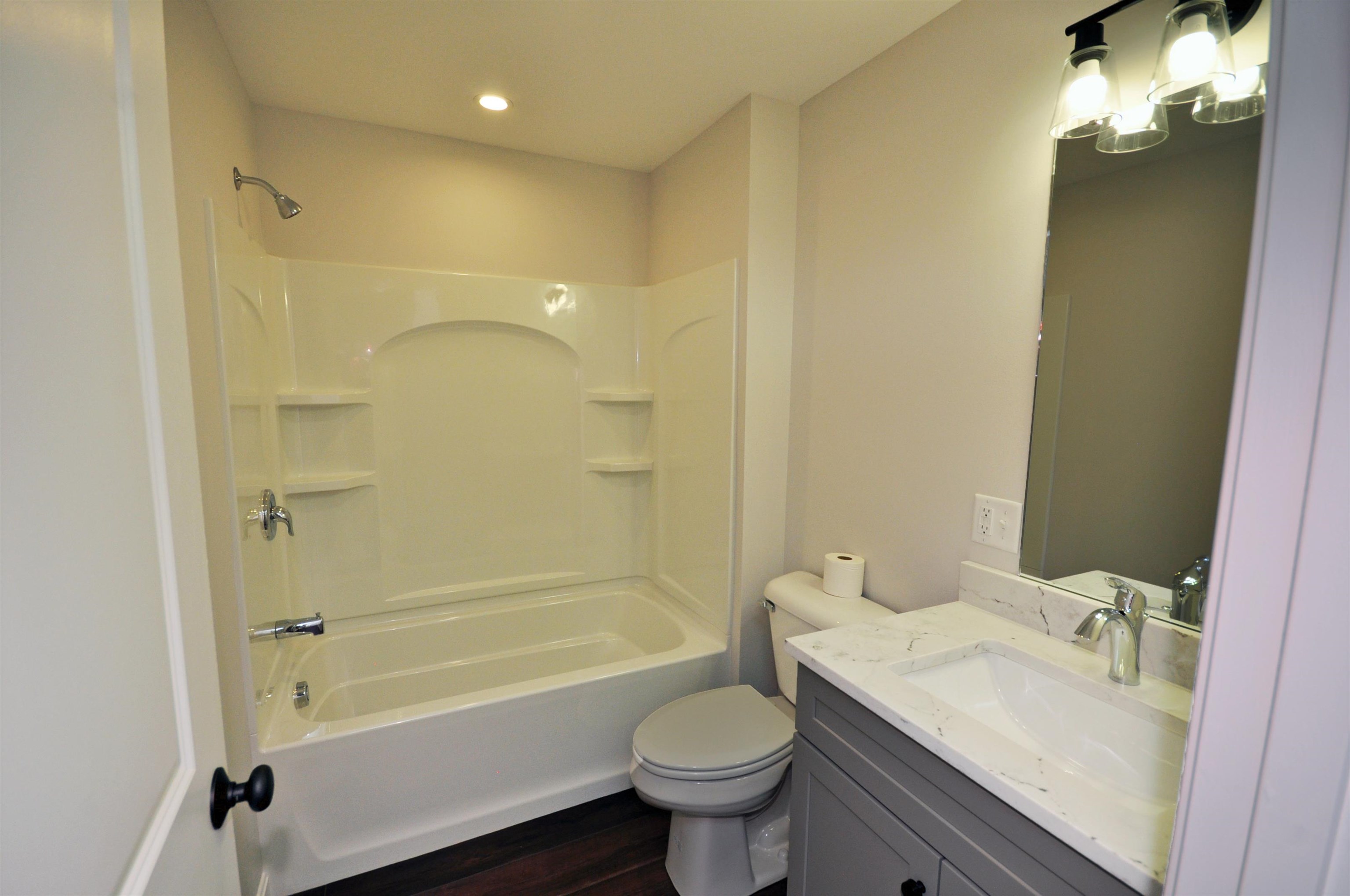 40 Beech Street, Unit 40A Bristol, NH 03222 - Photo 14 of 29