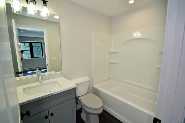 $3,450 | 40 Beech Street, Unit 40A, Bristol, NH 03222