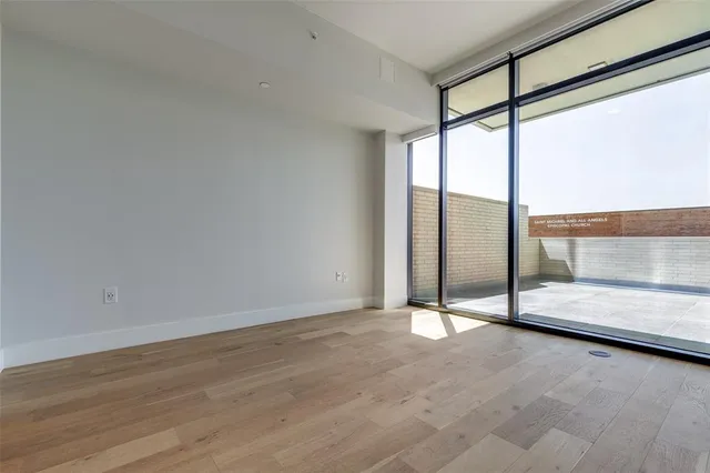 $6,550 | 8119 Douglas Avenue, Unit 206, Dallas, TX 75225