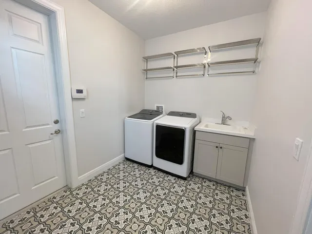 $2,600 | 4980 Southeast Railway Avenue, Stuart, FL 34997