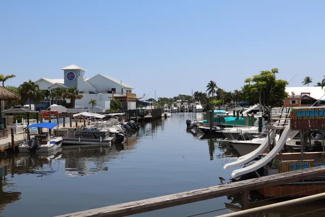 $2,600 | 4980 Southeast Railway Avenue, Stuart, FL 34997