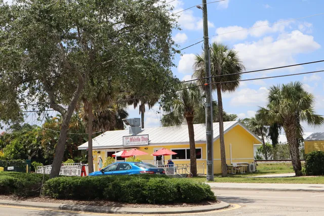 $2,600 | 4980 Southeast Railway Avenue, Stuart, FL 34997