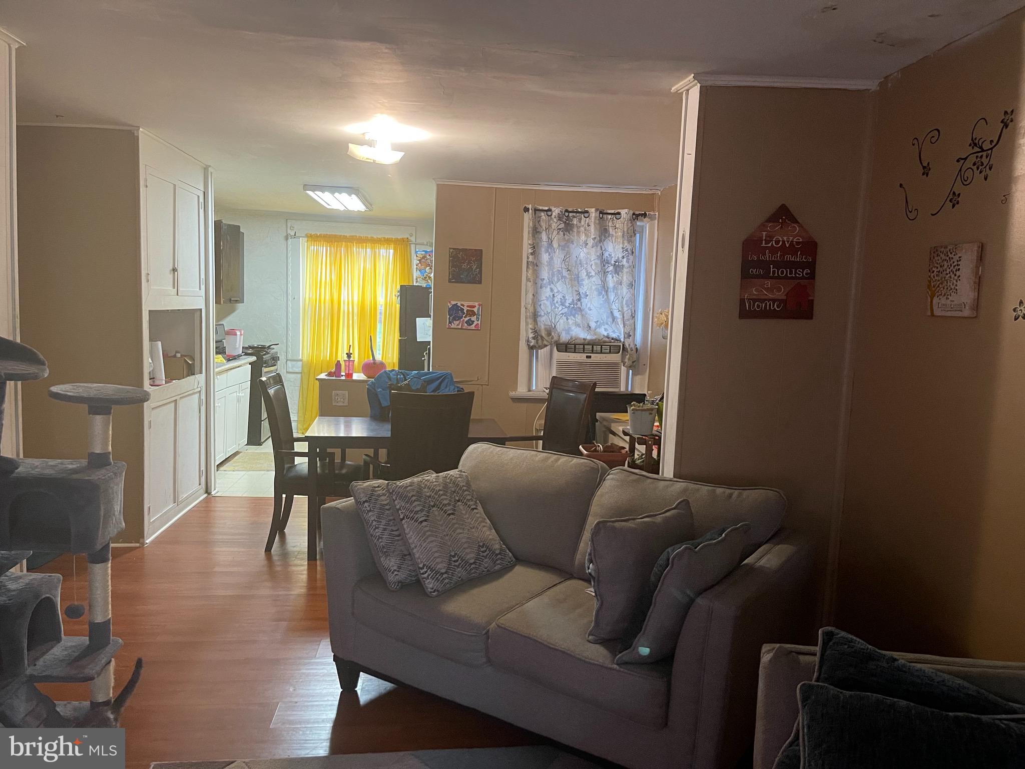 7212 Lamport Road Upper Darby, PA 19082 - Photo 6 of 13 1St floor