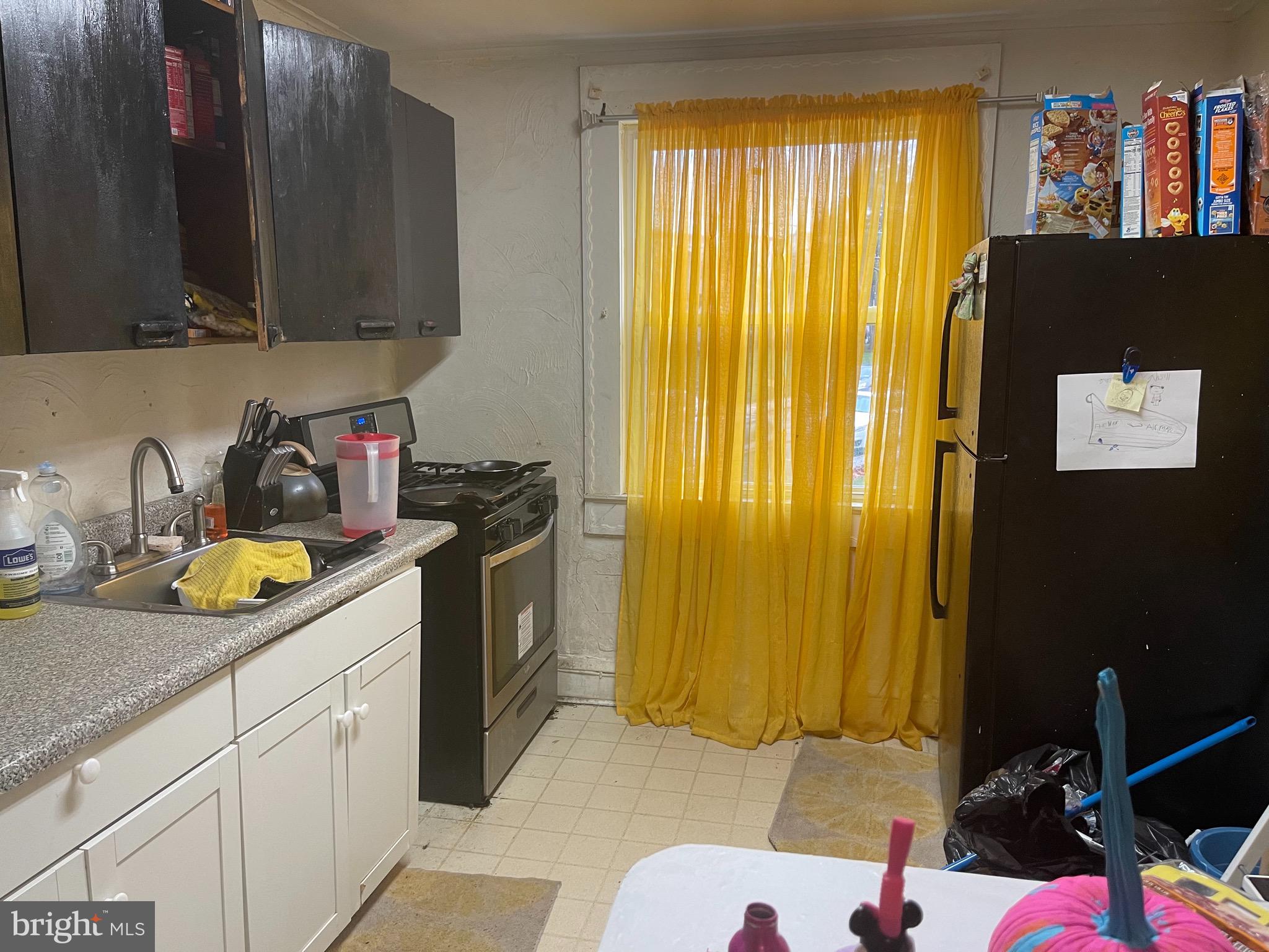 7212 Lamport Road Upper Darby, PA 19082 - Photo 8 of 13 Kitchen