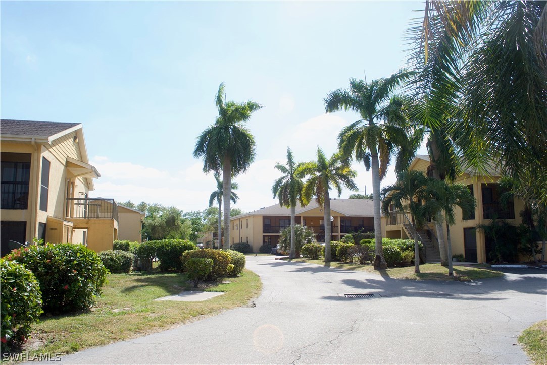 5331 Summerlin Road, Unit 3108 Fort Myers, FL 33919 - Photo 5 of 17 Gallery Image 5