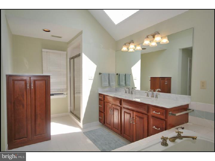 865 Springbank Lane Wayne, PA 19087 - Photo 17 of 25 Master Bathroom