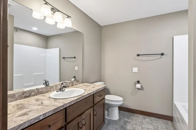 $500,000 | 25882 101st Street Northwest, Zimmerman, MN 55398