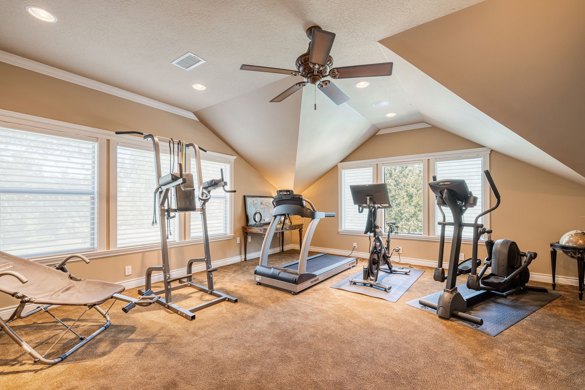 15628 Latson Street Houston, TX 77069 - Photo 32 of 50 a view of a room with gym equipment