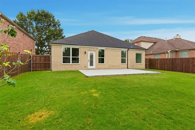 $2,895 | 7040 Alcala, Grand Prairie, TX 75054