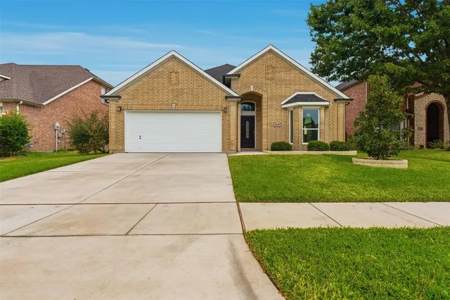 $2,895 | 7040 Alcala, Grand Prairie, TX 75054
