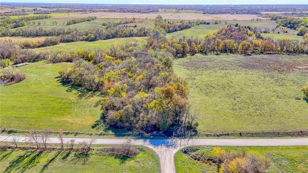 342 Southwest 701st Road Centerview, MO 64019 - Photo 12 of 38