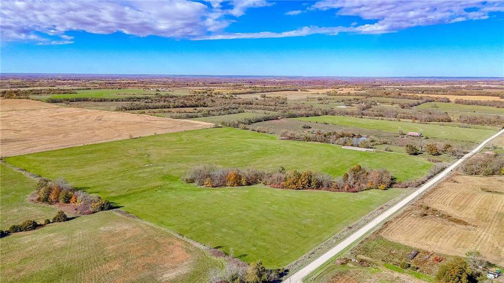 342 Southwest 701st Road Centerview, MO 64019 - Photo 23 of 38