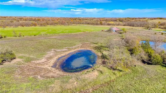 $849,900 | 342 Southwest 701st Road, Centerview, MO 64019