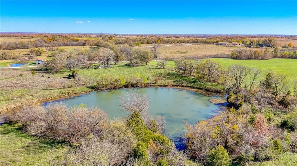 342 Southwest 701st Road Centerview, MO 64019 - Photo 6 of 38