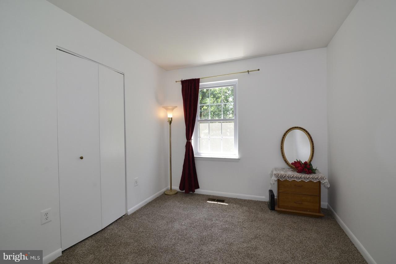 2252 Gunsmith Square Reston, VA 20191 - Photo 18 of 28 Bedroom