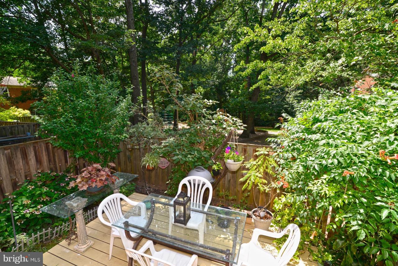 2252 Gunsmith Square Reston, VA 20191 - Photo 5 of 28 Exterior (Rear)