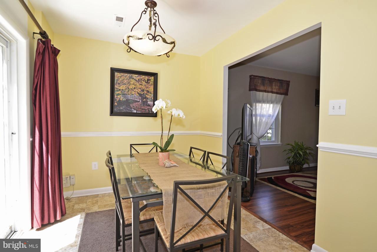 2252 Gunsmith Square Reston, VA 20191 - Photo 10 of 28 Dining Room