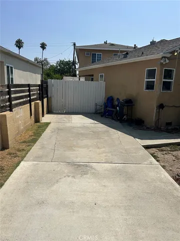 $1,195,000 | 6400 Camellia Avenue, Los Angeles, CA 91606