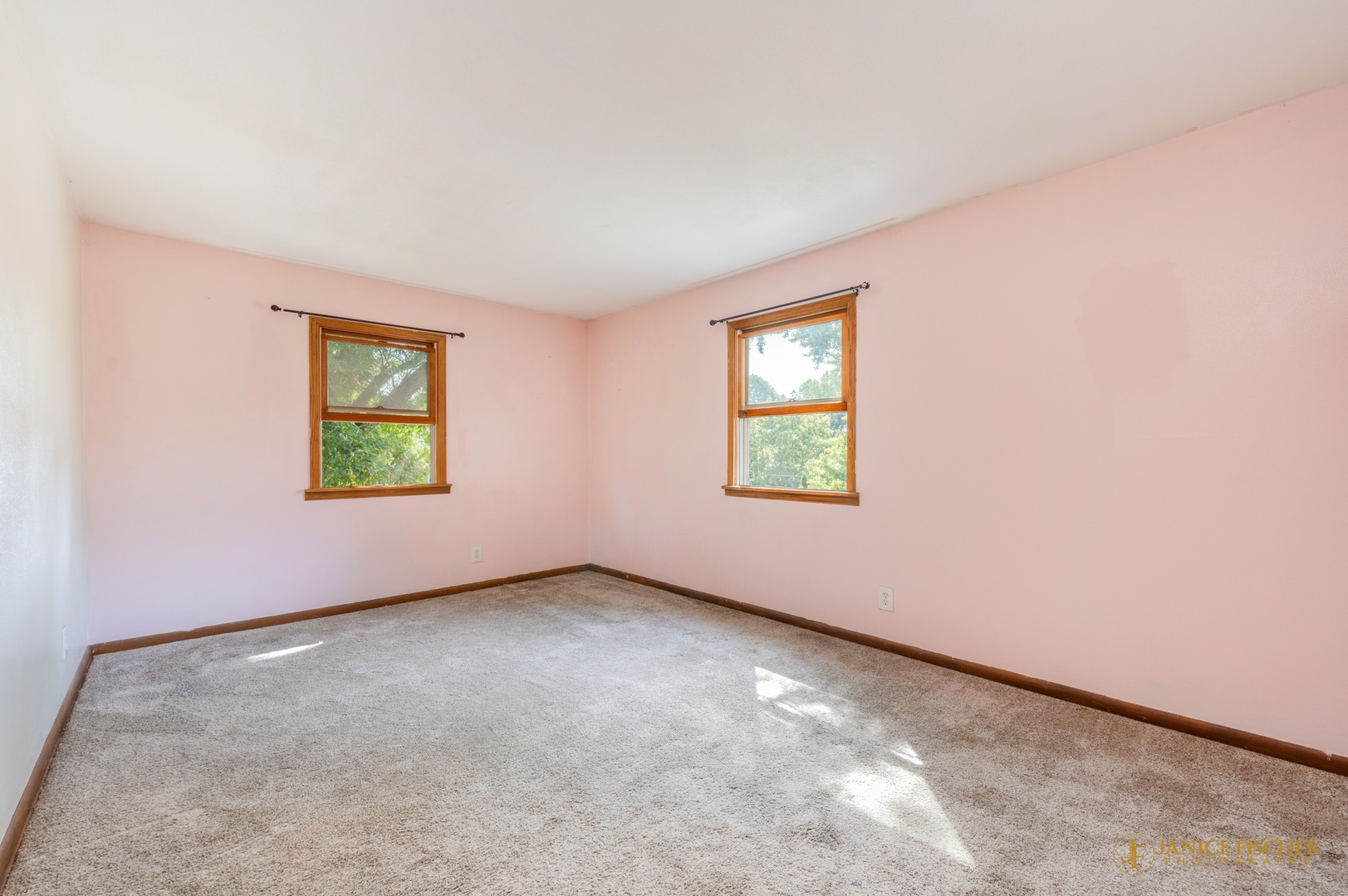 8488 Grange Hall Road Garden Prairie, IL 61038 - Photo 8 of 10 an empty room with windows