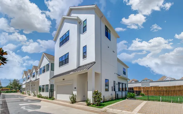 $699,000 | 1653 Bingle Road, Houston, TX 77055