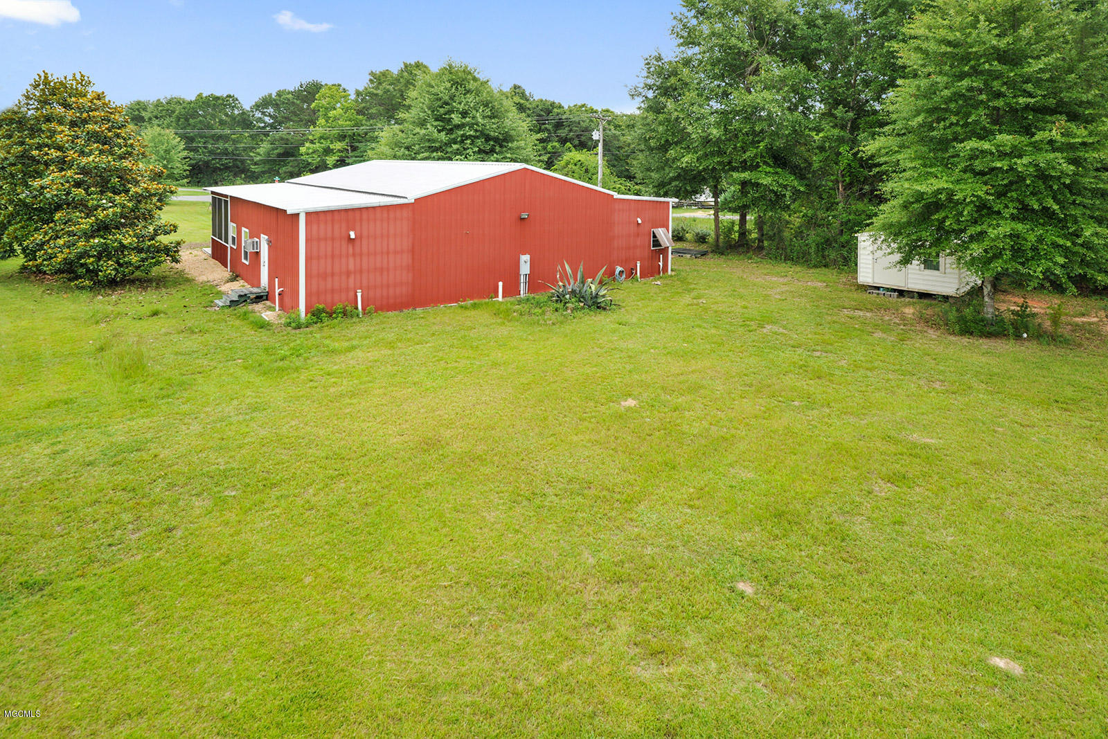116 Red Hill Church Road Lumberton, MS 39455 - Photo 14 of 15 014_1600x1067_mls_1600x1067