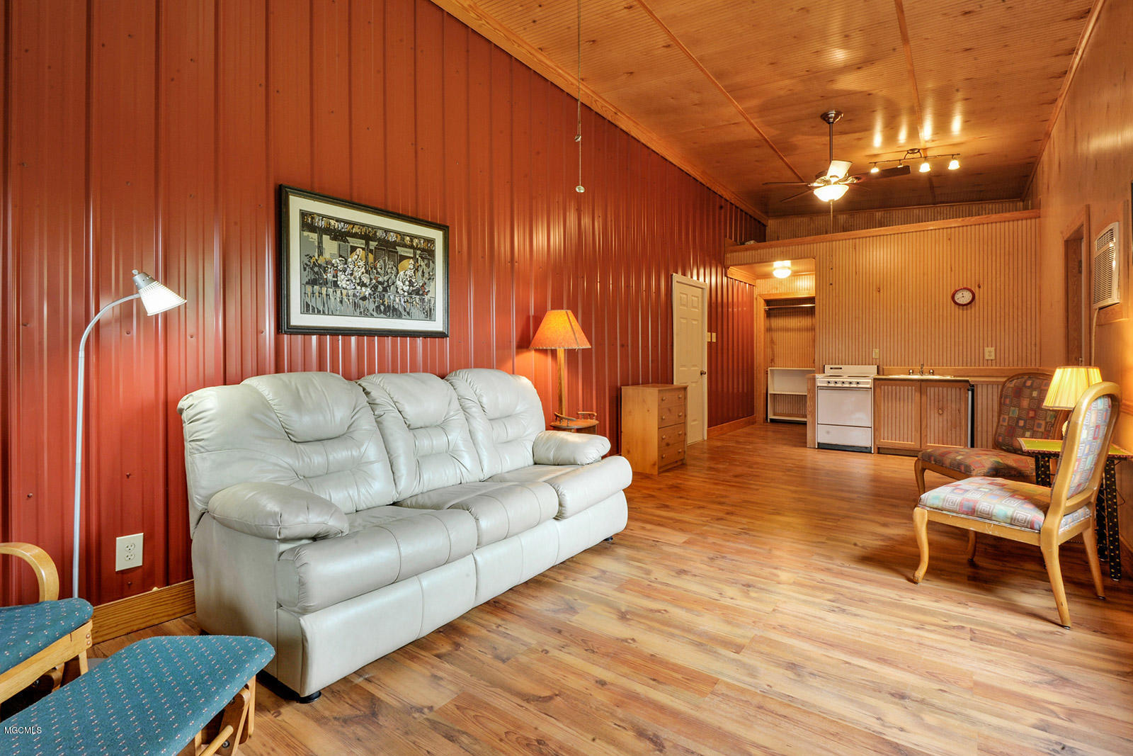 116 Red Hill Church Road Lumberton, MS 39455 - Photo 9 of 15 006_1600x1067_mls_1600x1067
