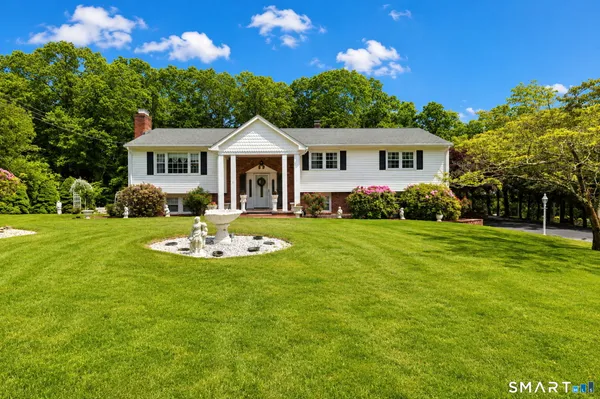 $699,900 | 106 Greenwood Lane, Monroe, CT 06468